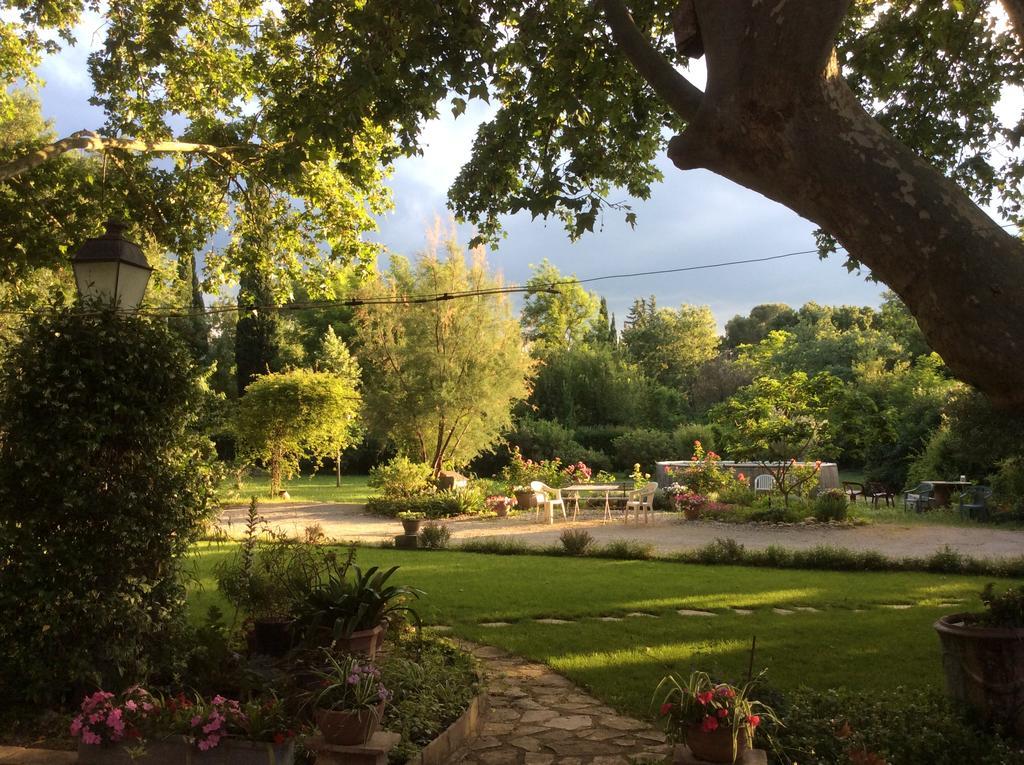 La Petite Seigneurette Villa วิลเนิฟ-เลส์-อาวิญง ภายนอก รูปภาพ